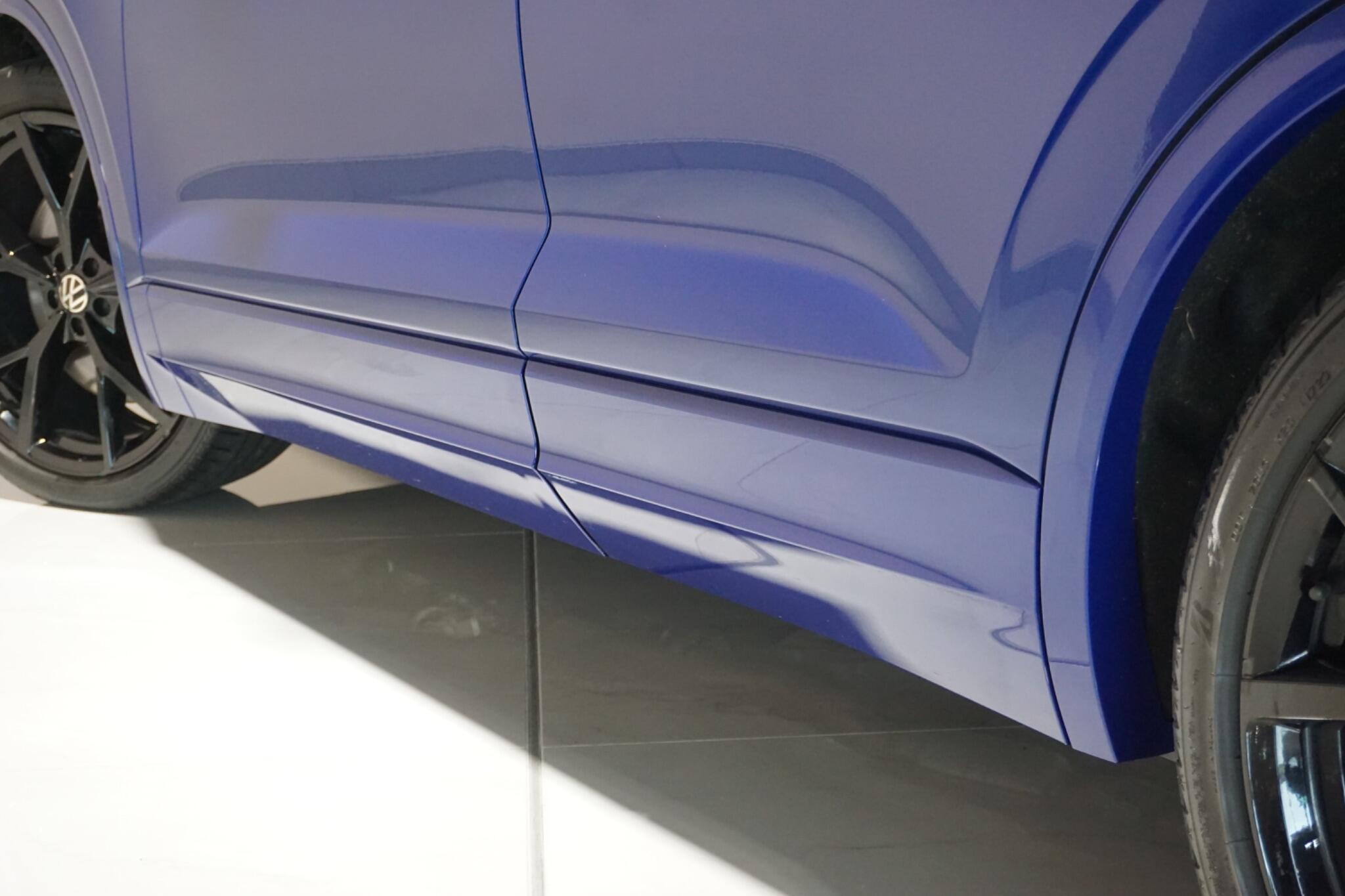 Volkswagen Touareg 3.0 V6 TSI eHybrid 14.3kWh R SUV 5dr Petrol Plug-in Hybrid Tiptronic 4Motion Euro 6 (s/s) (462 ps)